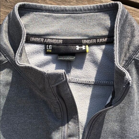 Under Armour Men’s L Fitted 1/4 Zip Pullover - Picture 2 of 5